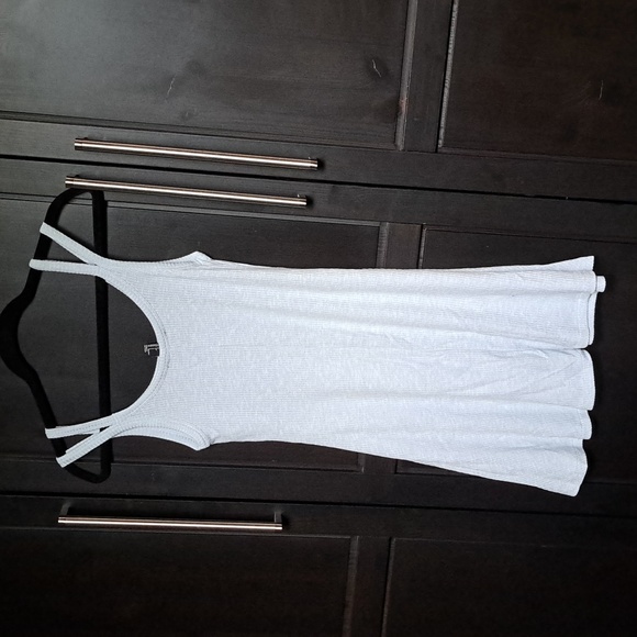 Summer dress - Picture 2 of 3